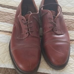 Leather shoes
